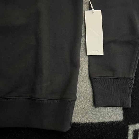 SATURDAYS NYC 2018 "Bowery Paradise" Black Crewneck Sweatshirt MEDIUM NWT - Picture 4 of 13
